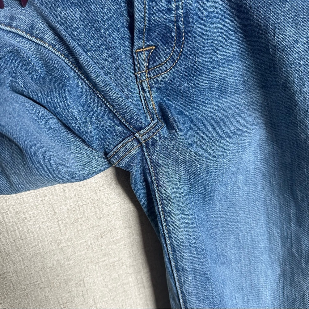 7 For All Mankind Josefina Distressed Jeans - Picture 3 of 11